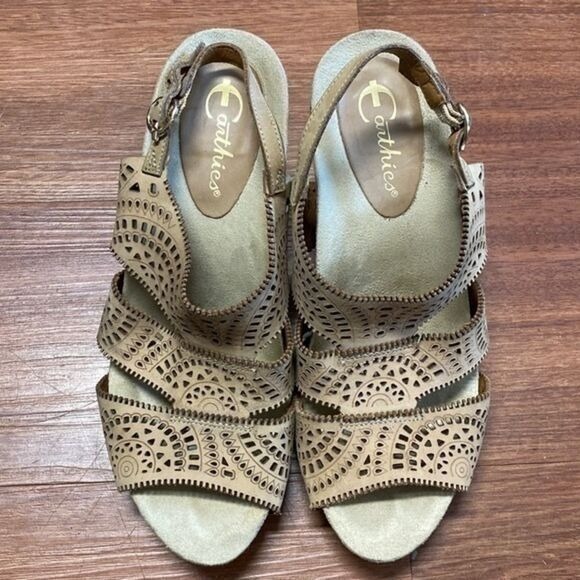 American Vintage Shoes - Earthies Tan Sandal Heels